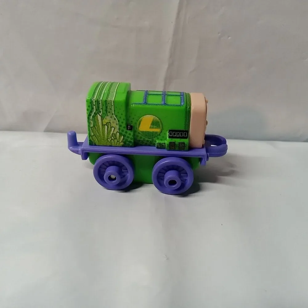 Thomas & Friends Minis Paxton as Lex Luthor 1.5” Mini Train Vehicle Toy 2014